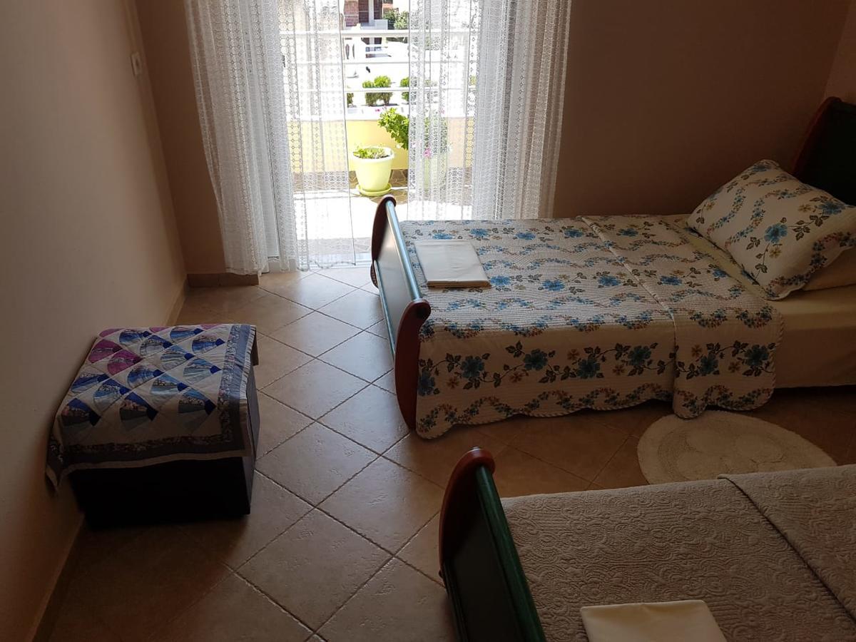 ساراندا Jelena'S Luxury Apartments المظهر الخارجي الصورة