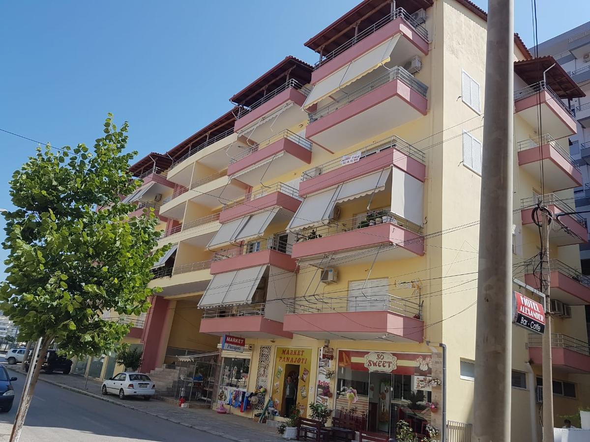 ساراندا Jelena'S Luxury Apartments المظهر الخارجي الصورة