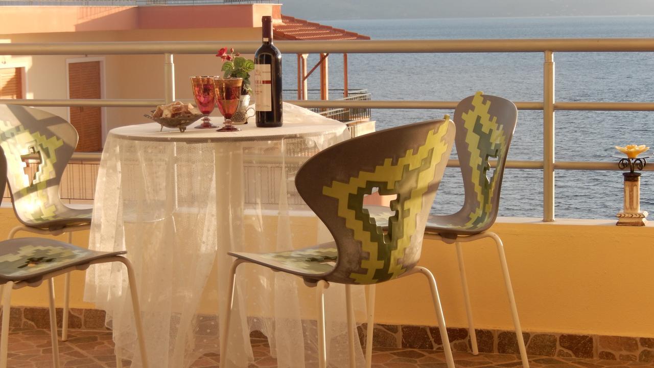 ساراندا Jelena'S Luxury Apartments المظهر الخارجي الصورة