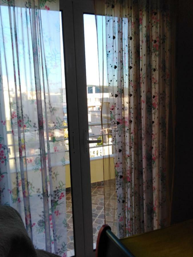 ساراندا Jelena'S Luxury Apartments المظهر الخارجي الصورة